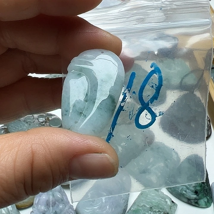 翡翠吊坠(不含链)未镶嵌顺**然