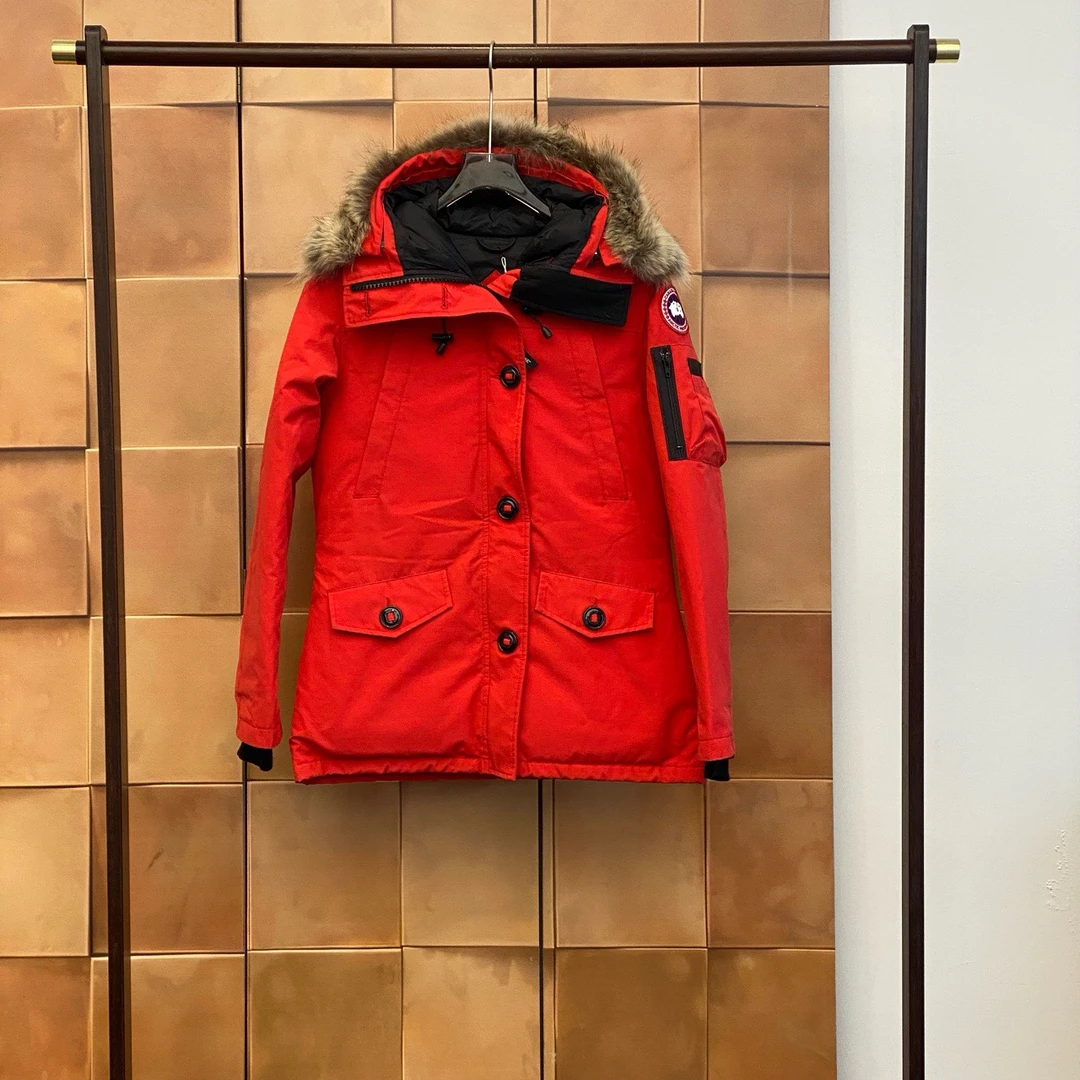 99新 加拿大鹅 加拿大鹅红色派克羽绒服/m码/99新/29902