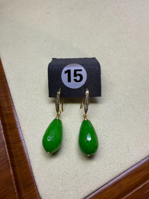 天然缅甸翡翠A货耳饰 15