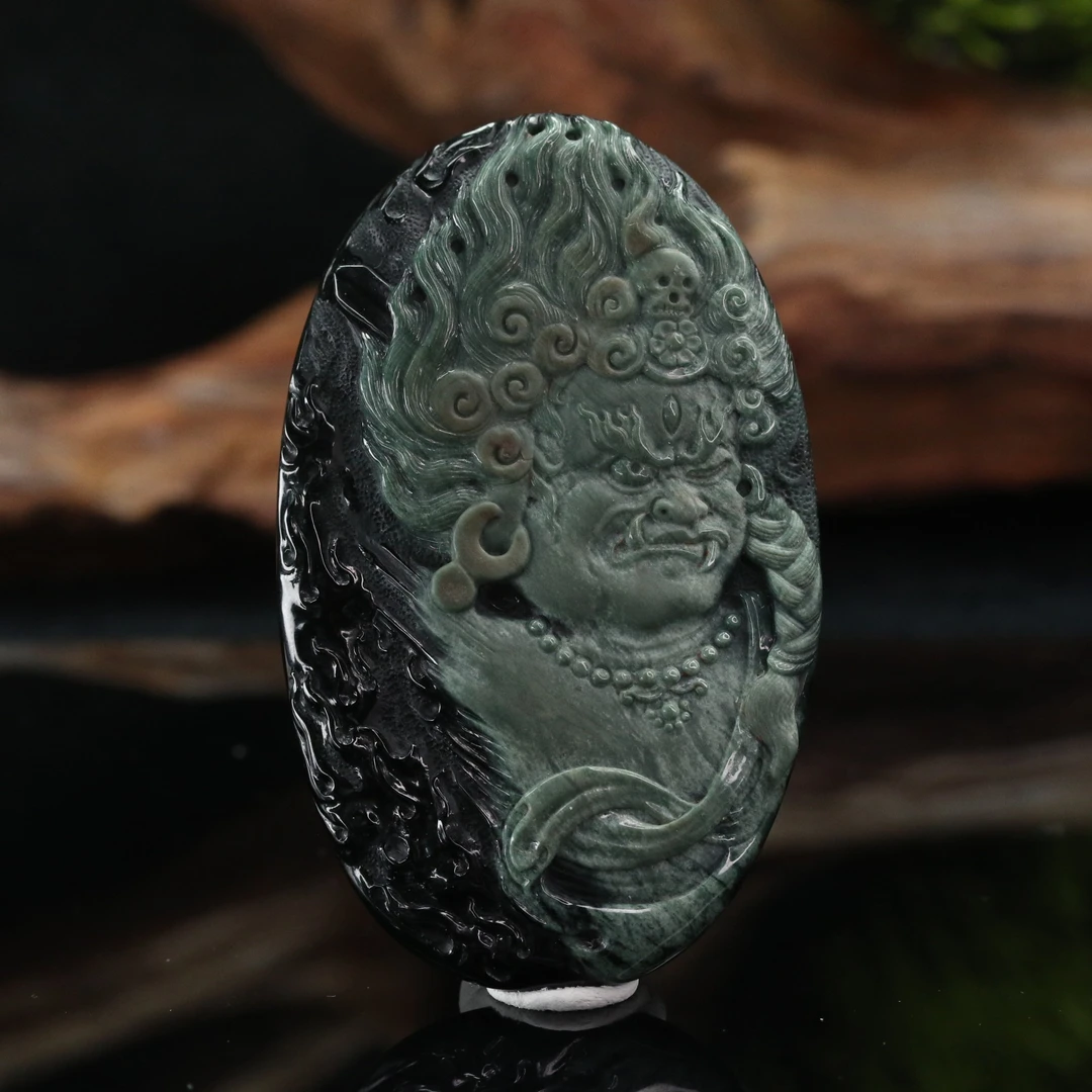 49天然缅甸翡翠A货带皮墨翠不动明王/100050北京中保拍卖