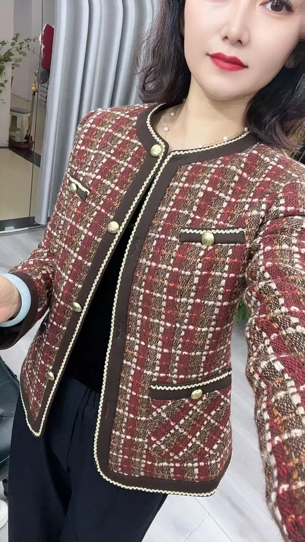秋季小香风单排扣短外套修身轻奢女装长袖