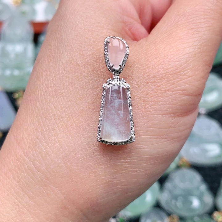 翡翠吊坠(不含链)18K金镶嵌