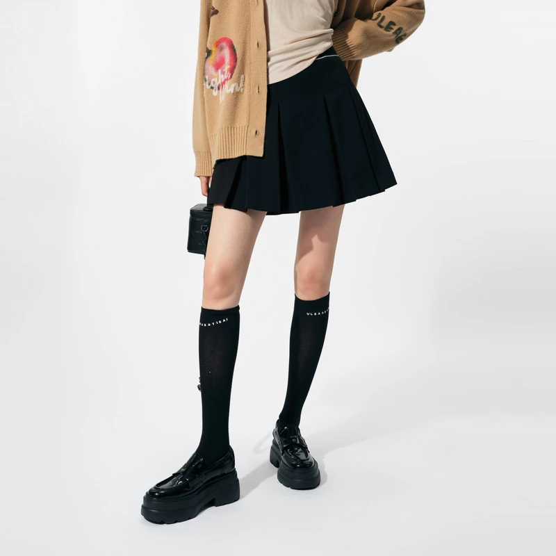 uti黑色绵羊毛学院风百褶裙裤女 百搭运动风短裙春季新款