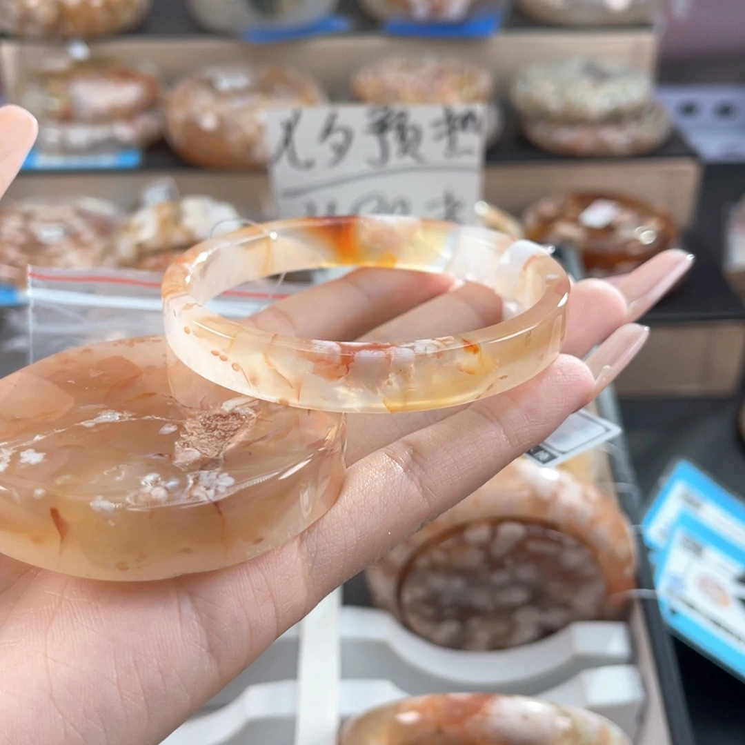 手镯玛瑙/玉髓未镶嵌60