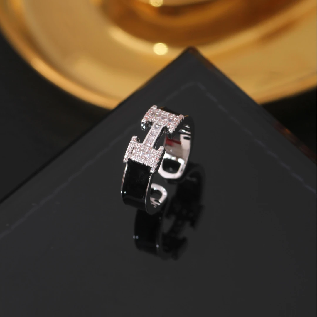 铜合金戒指 《货号8861》复古黑色滴油镶锆戒指