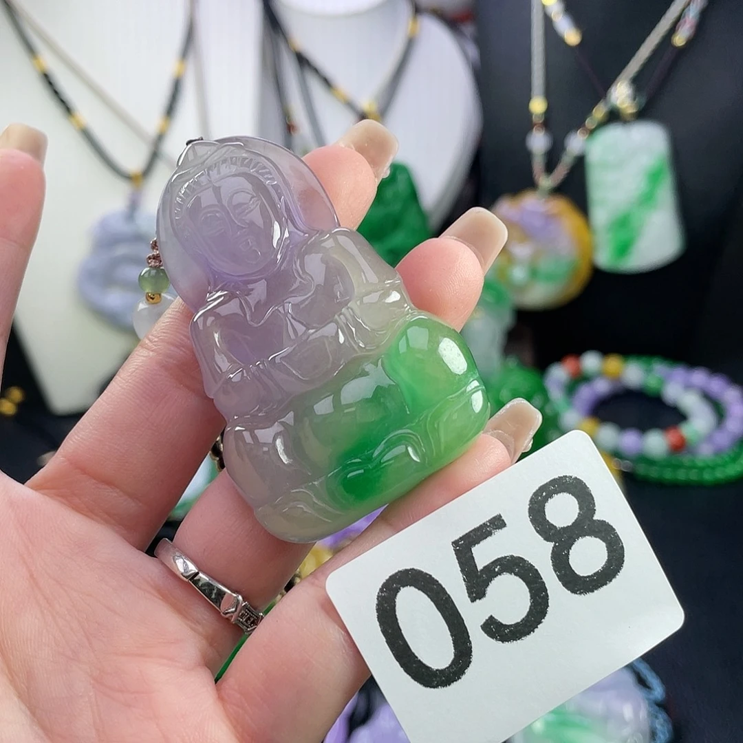 翡翠未镶嵌吊坠(赠链)