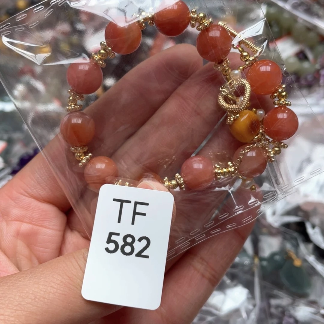 水晶多样性发一只未镶嵌