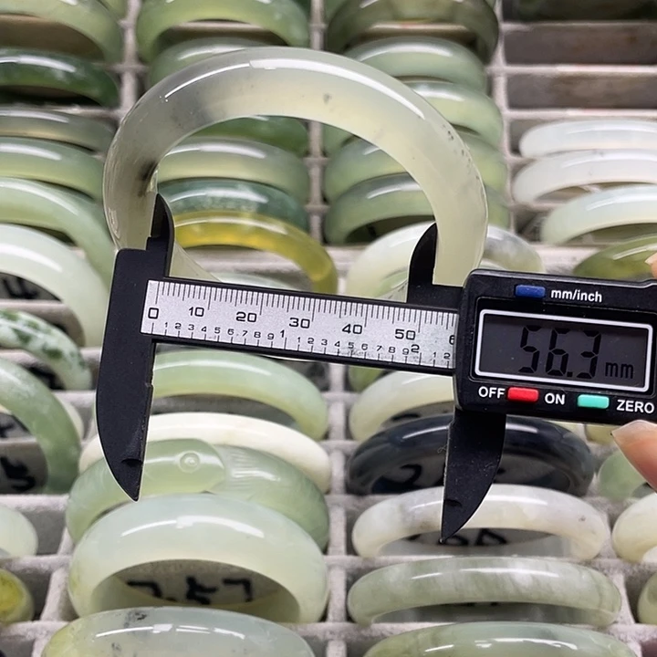 未镶嵌蛇纹石玉手镯248