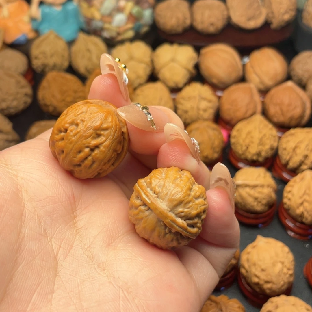 文玩核桃把件爱*疆野生