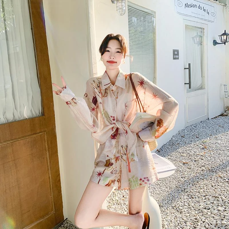 时尚轻薄印花防晒衬衫套装女夏季2025新款长袖上衣休闲短裤两件套