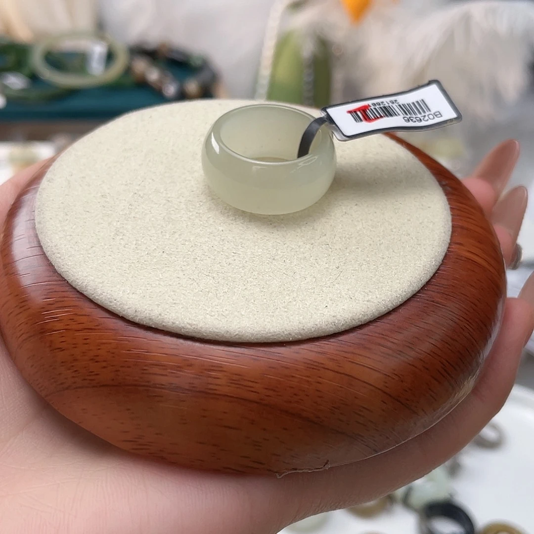 和田玉未镶嵌戒指晴水墩墩18.6v115