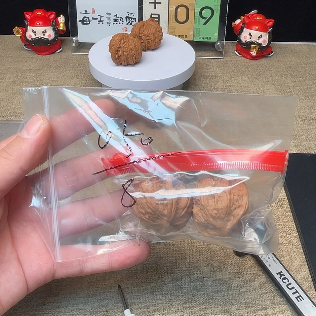 文玩核桃吊坠37野狼