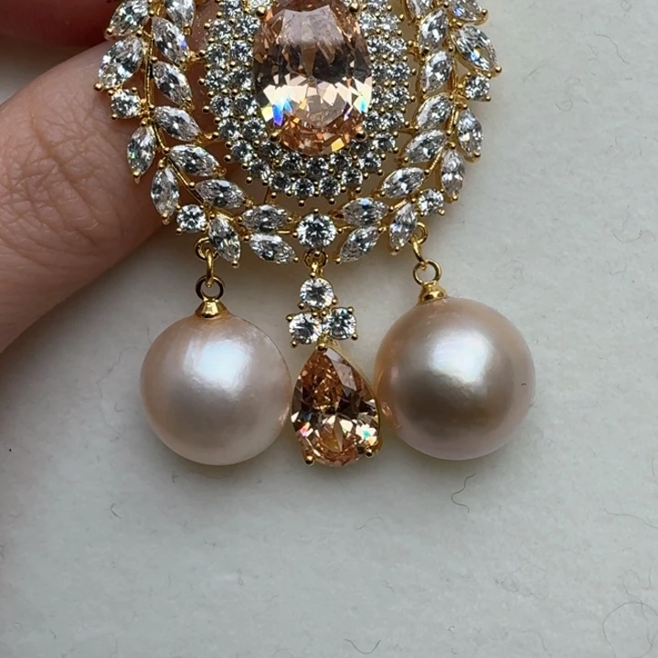 拼合珍珠（马贝珠）胸针未镶嵌