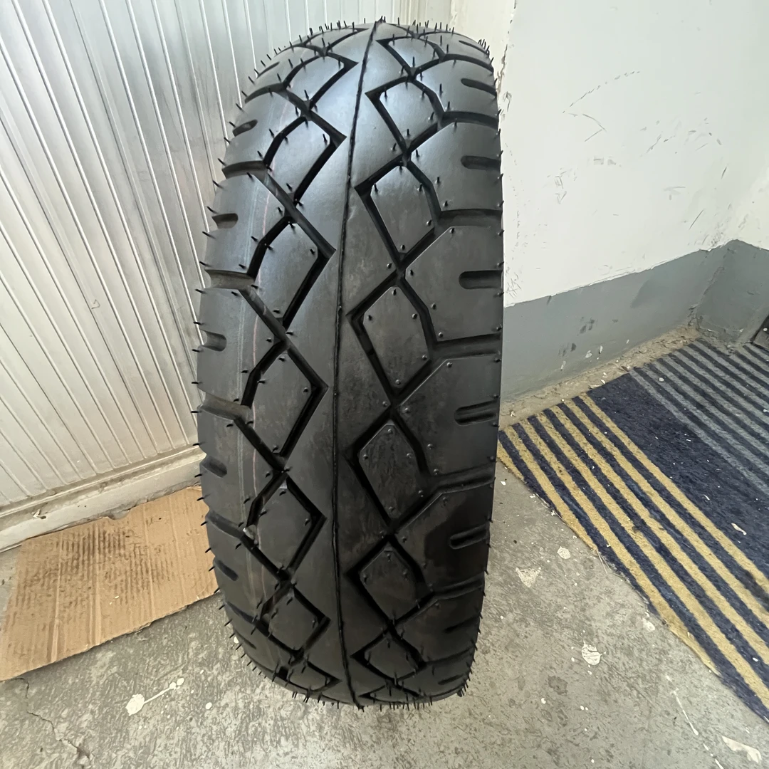 130/90-15摩托车轮胎真空胎风暴太子150后外胎01