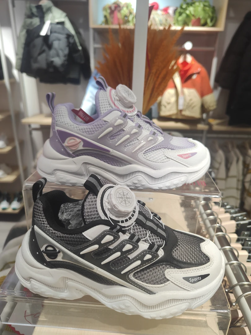 达巴春季新款休闲鞋