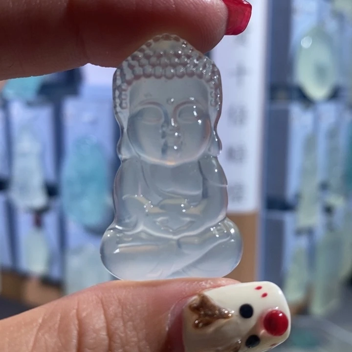 岫玉未镶嵌颈饰吊坠