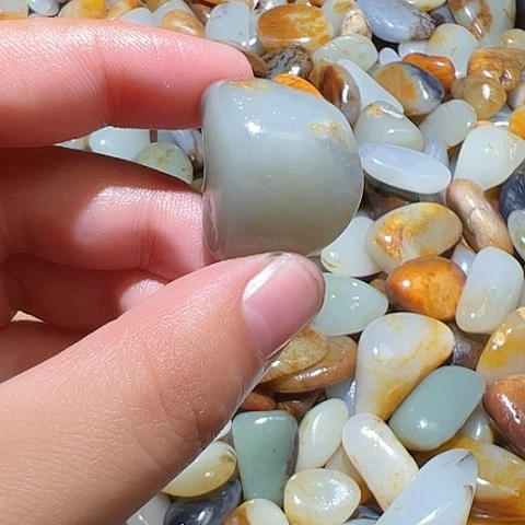 和田玉（糖玉）未镶嵌颈饰14.5克