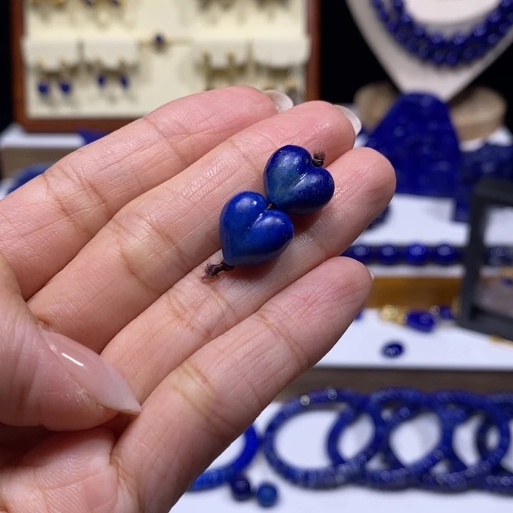 青金石未镶嵌屁桃一对老矿玉化