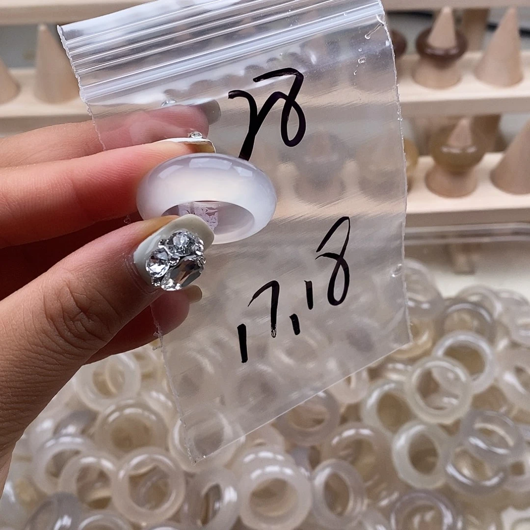 玛瑙/玉髓戒指未镶嵌