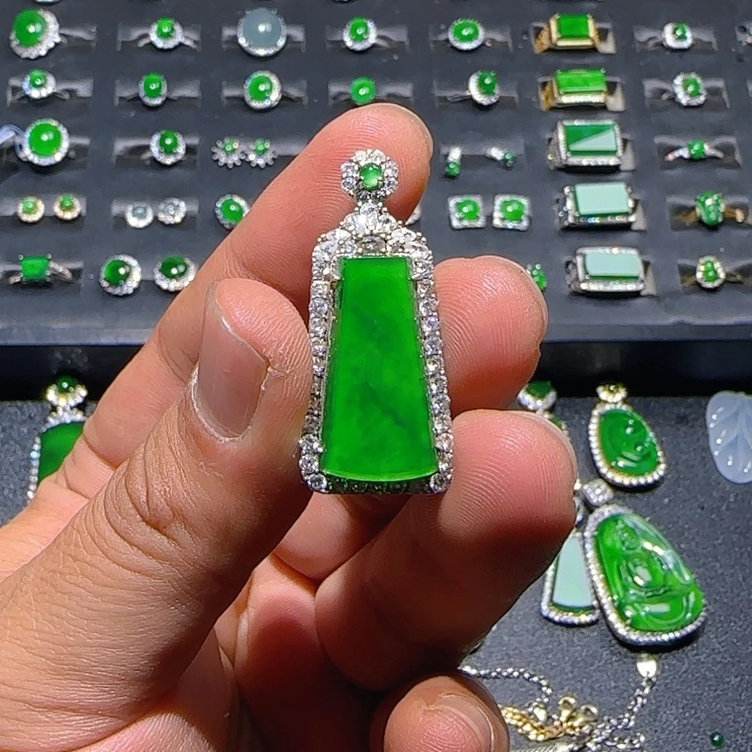 翡翠银S925镶嵌颈饰