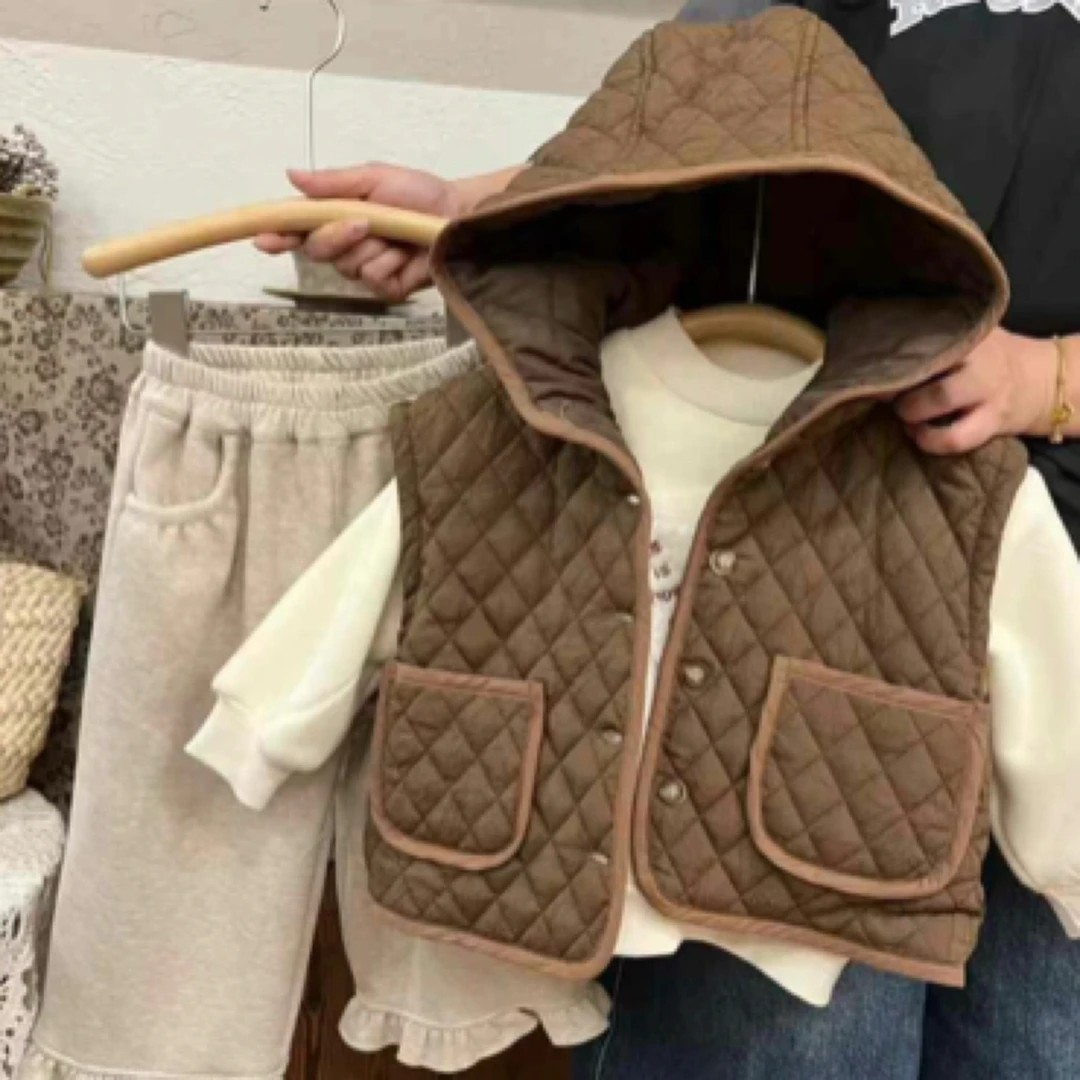 【编号P910】8161-13-儿童菱格连帽马甲深咖色-YT