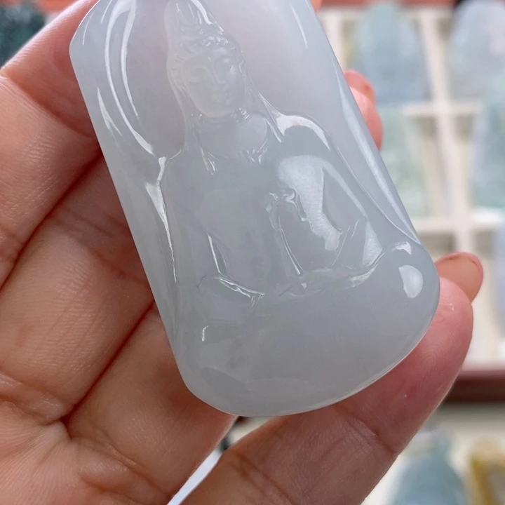 颈饰未镶嵌翡翠熊*典翡翠
