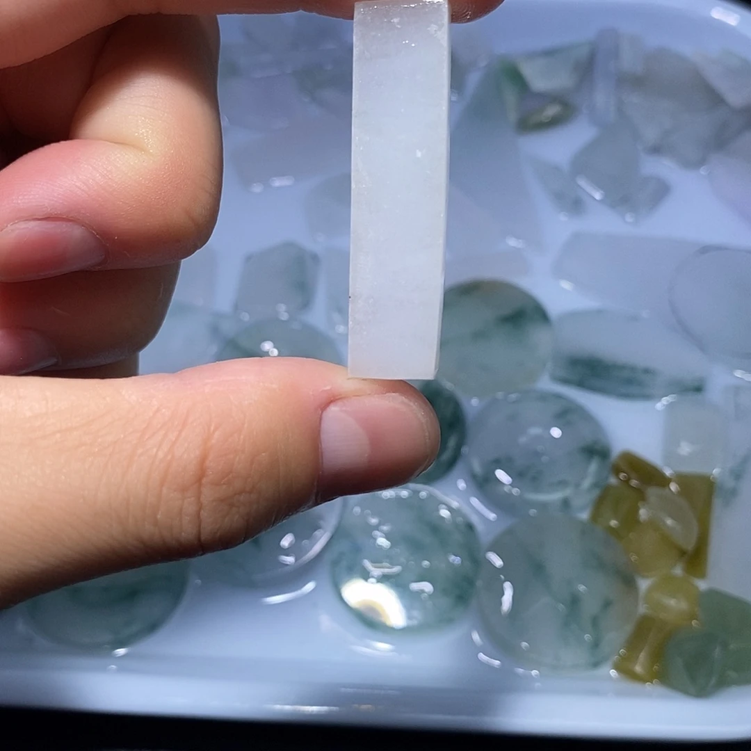 颈饰未镶嵌翡翠4778