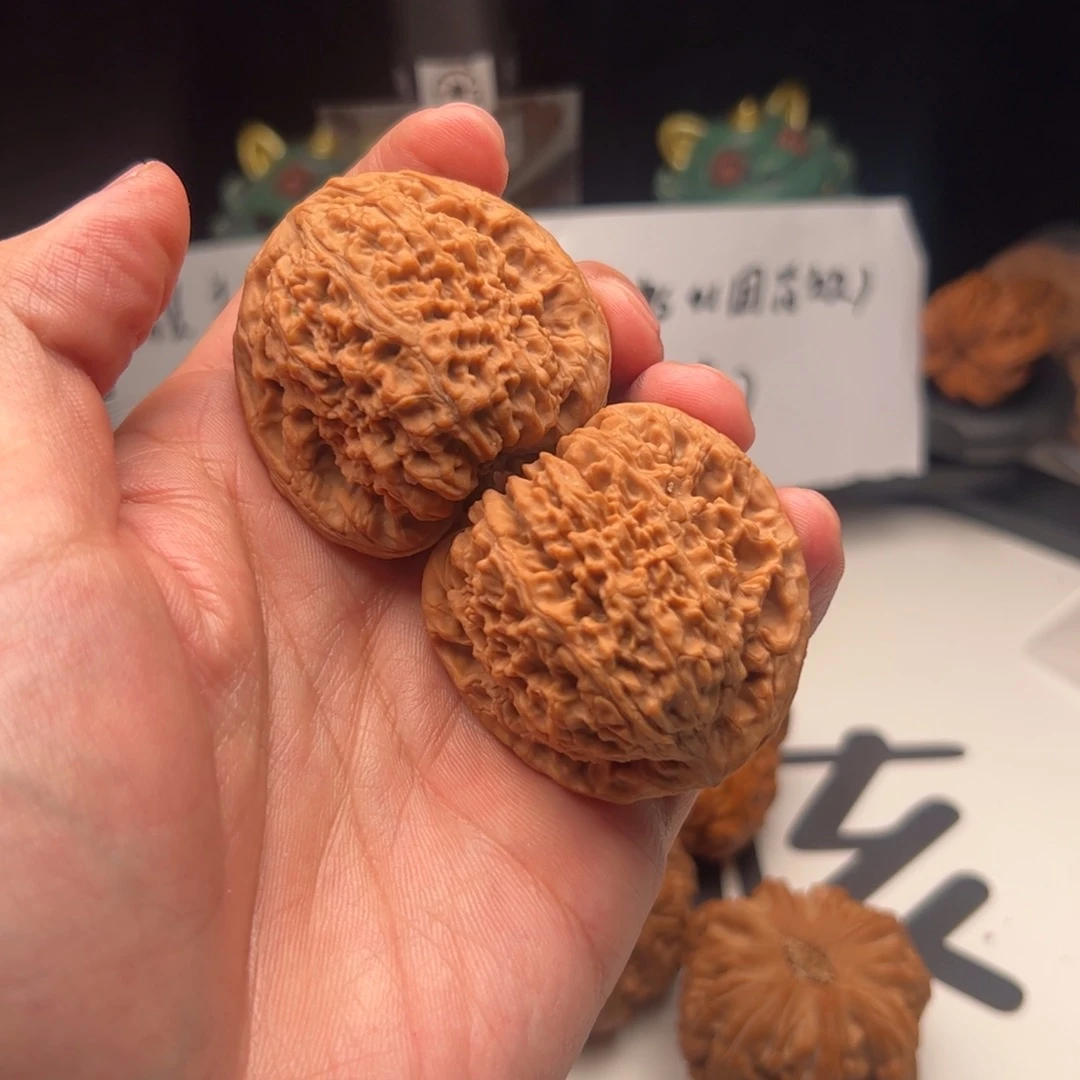 文玩核桃把件南疆石41文玩核桃
