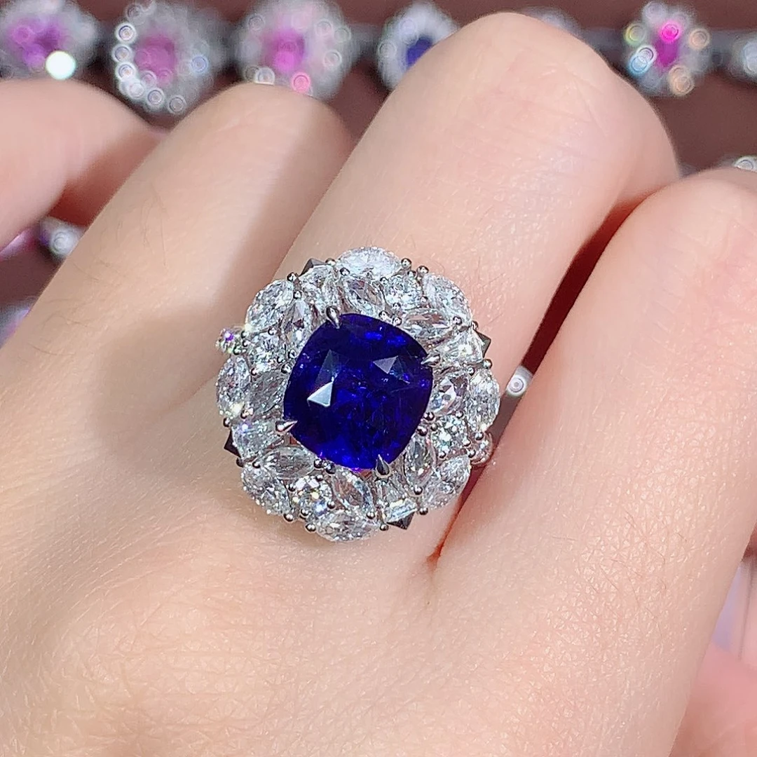 蓝宝石戒指18K金镶嵌4.68ct/天然宝石/七天无理由
