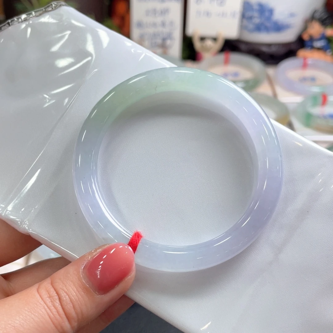 翡翠未镶嵌手镯54圈 马卡龙