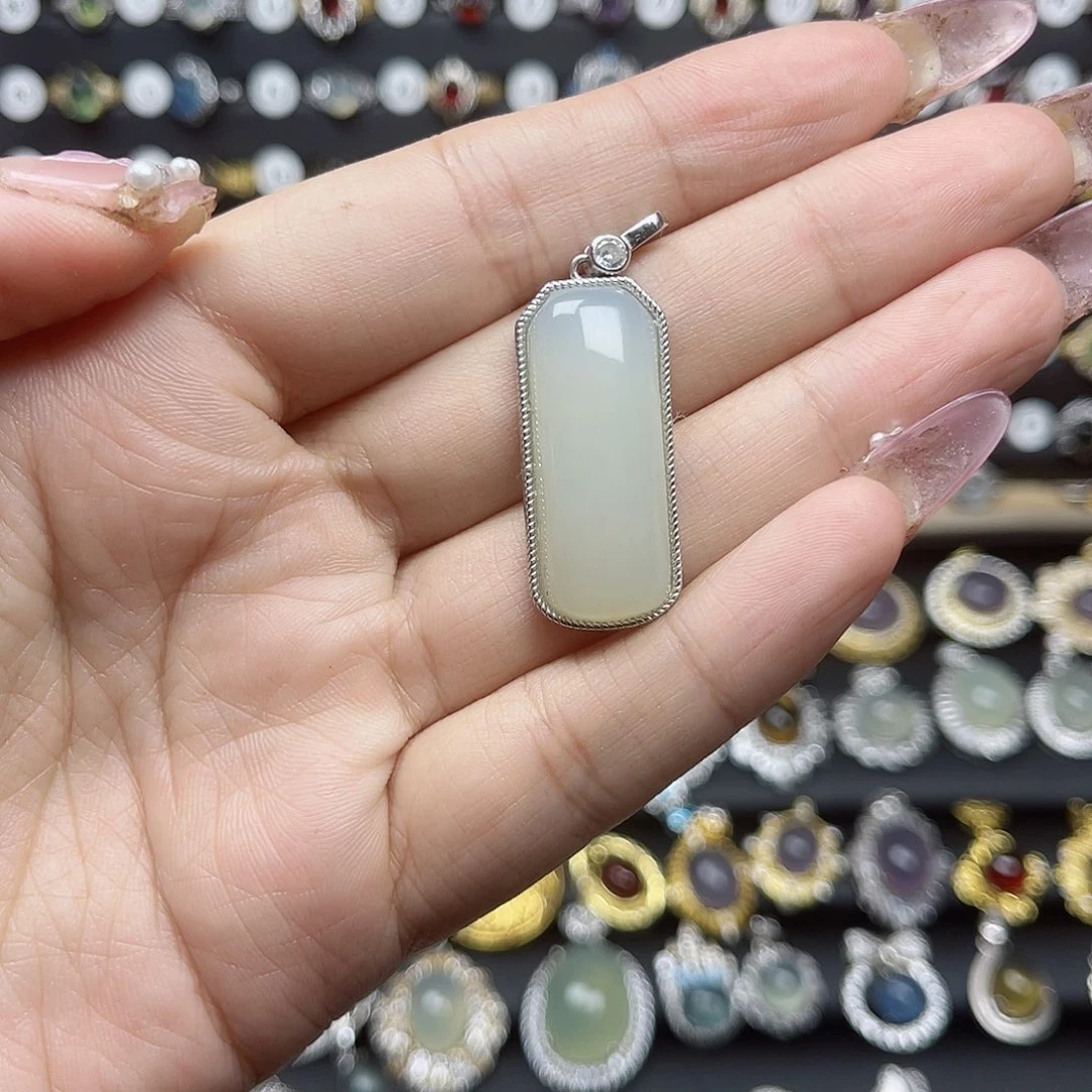 蛇纹石玉颈饰银S925镶嵌