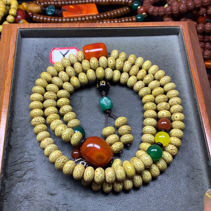 星月菩提吊坠菩提