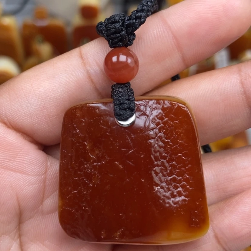 【闪购商品】未镶嵌颈饰琥珀