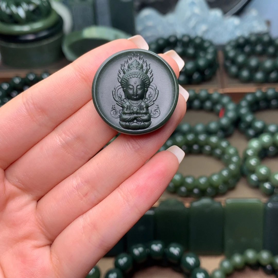 和田玉未镶嵌颈饰