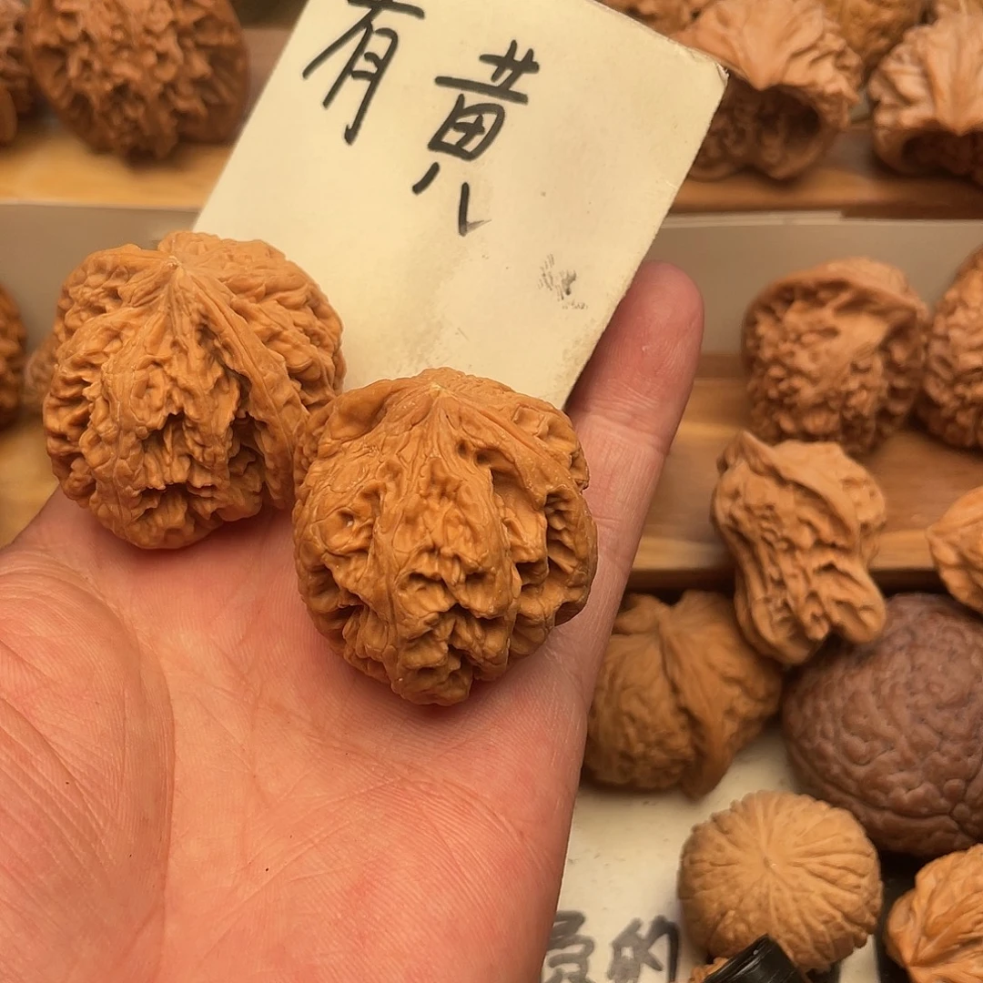 用***9文玩核桃吊坠促进