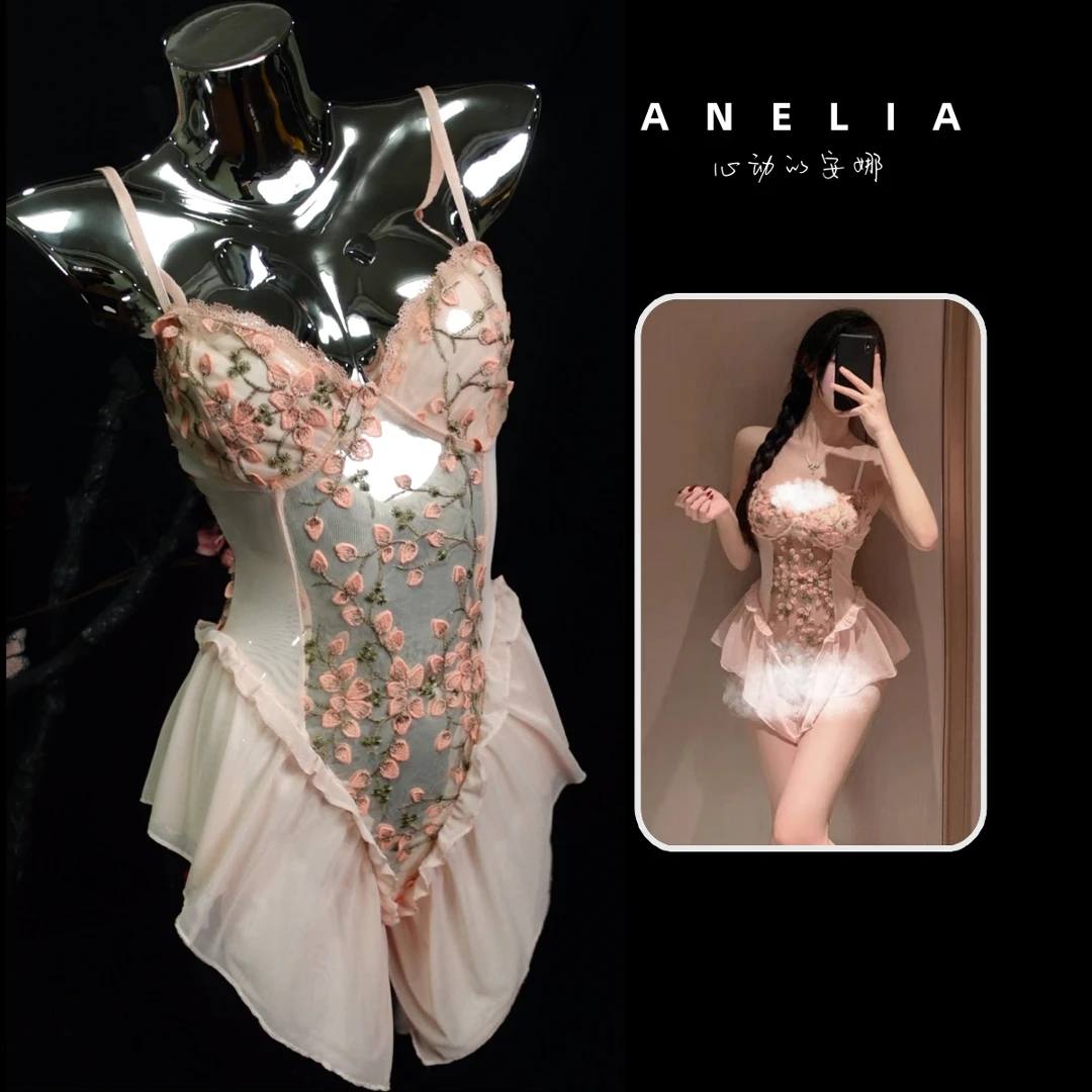 ANELIA 繁花蔓舞 纯欲蕾丝拼接粉嫩刺绣吊带内衣家居连体睡衣睡裙