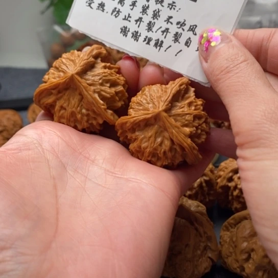 ****￴吊坠文玩核桃全43三棱684