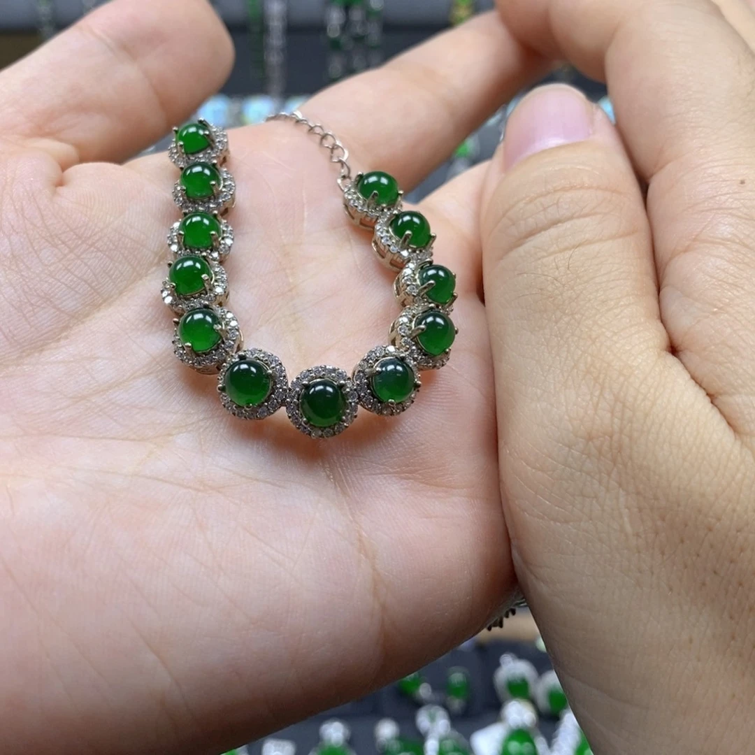 颈饰银S925镶嵌翡翠奶****爻