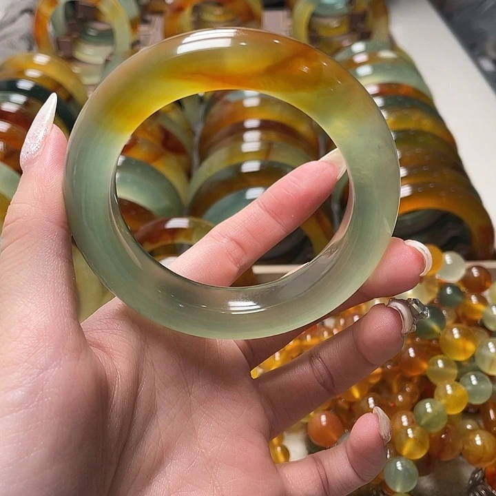 蛇纹石玉未镶嵌手镯56.6