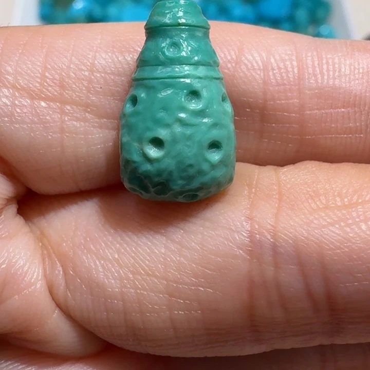 绿松石未镶嵌配饰