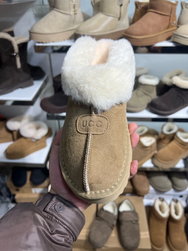 时尚雪地靴雪地靴白色加绒加厚