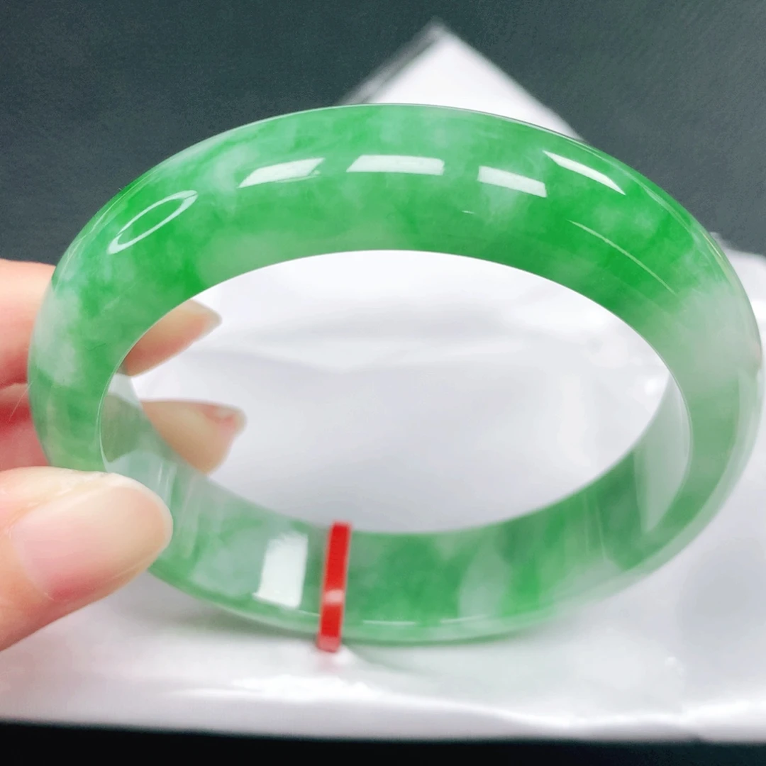 翡翠未镶嵌手镯58圈