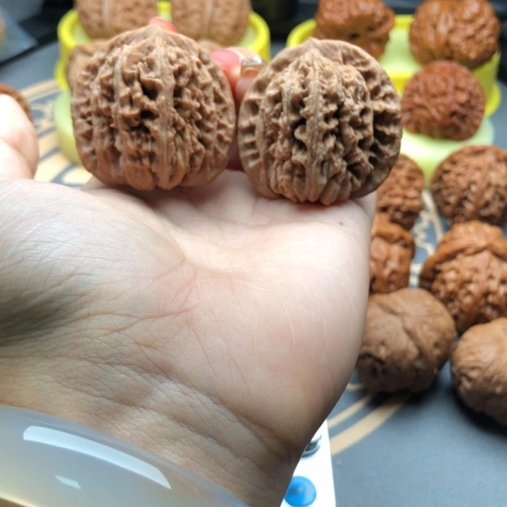 文玩核桃吊坠41全品楼