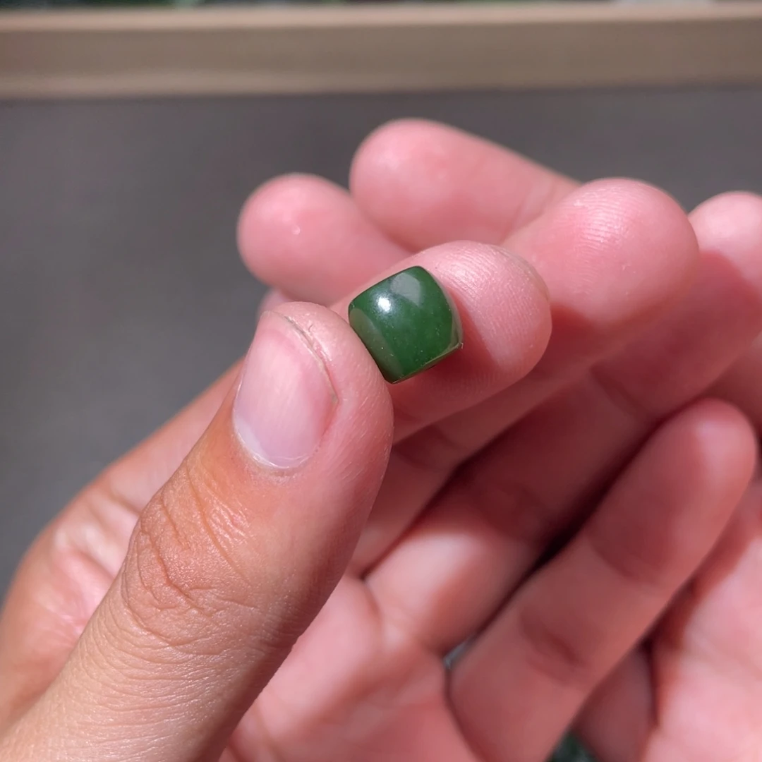 和田玉（碧玉）未镶嵌颈饰