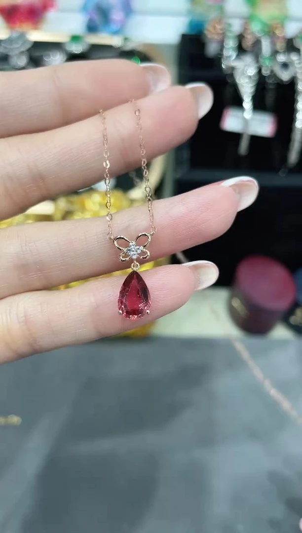 18K金镶嵌碧玺项链锁骨链水滴款