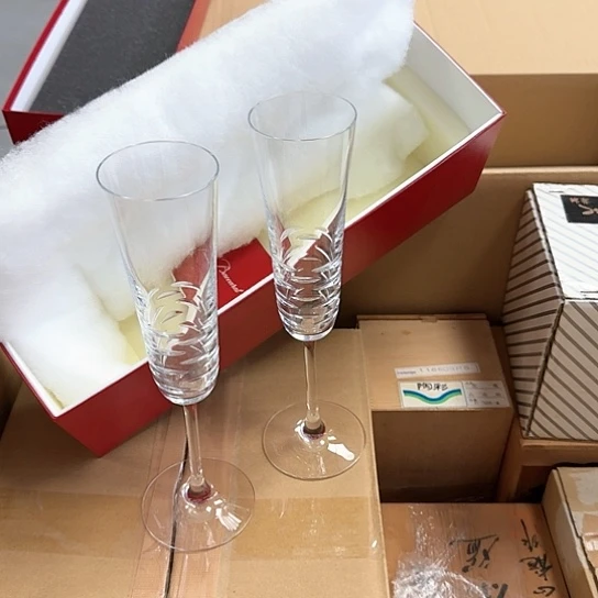 精品瓷器。             