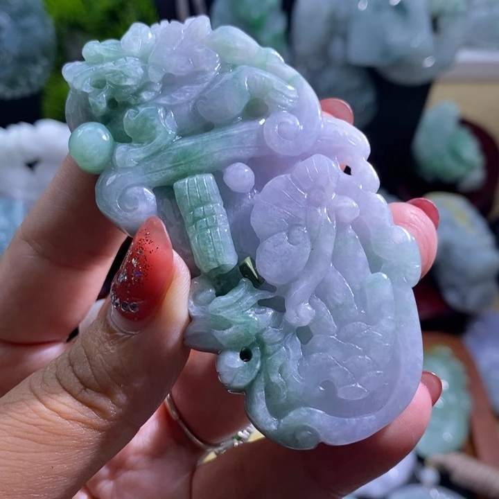 【闪购商品】颈饰未镶嵌翡翠龙牙