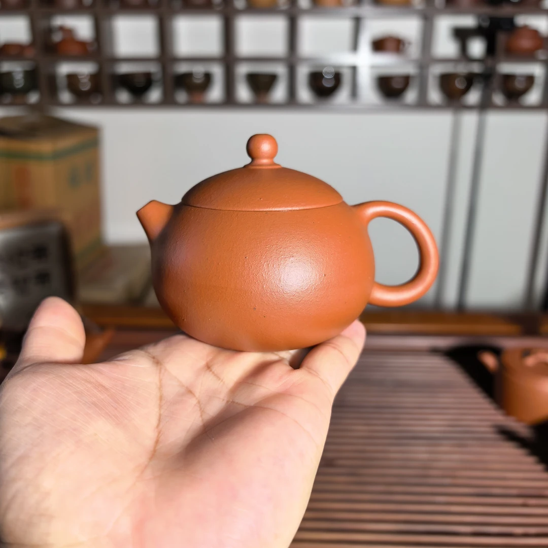 朱泥西施壶，宜兴民间手艺人作，半手工180cc