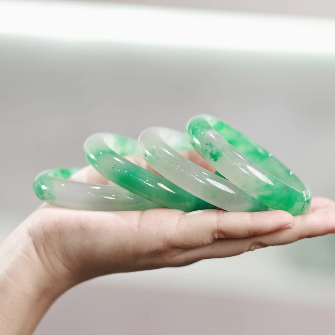 水晶葡萄|天然非洲翠独龙玉手镯|圈口自选|多样性 发其一|0610