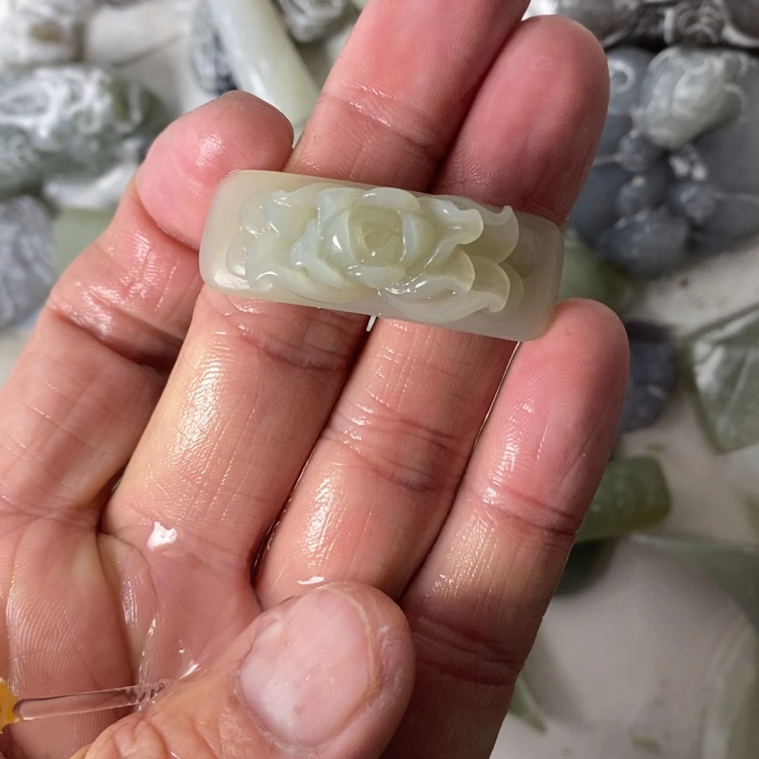 和田玉未镶嵌吊坠(不含链)